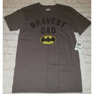 Nwt Mens Size Small Batman Gray Short Sleeve T-Shirt Bravest Dad Father's Day